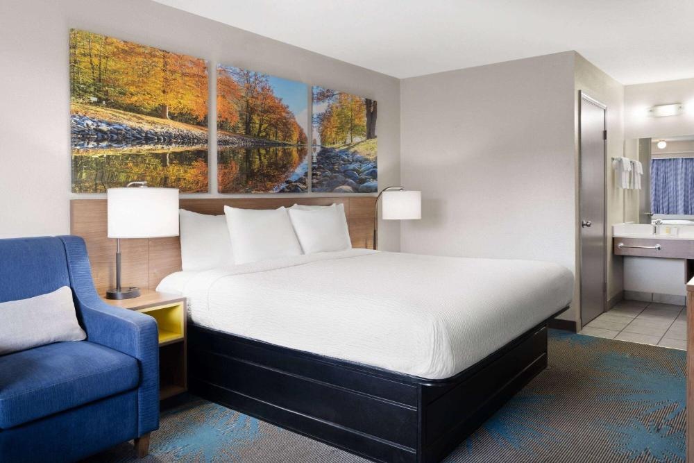 Days Inn by Wyndham Ardmore Image 10
